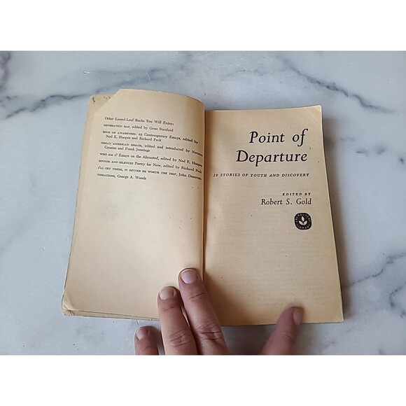 Point Of Departure 19 Stories Of Youth And Discovery Paperback - Picture 3 of 10